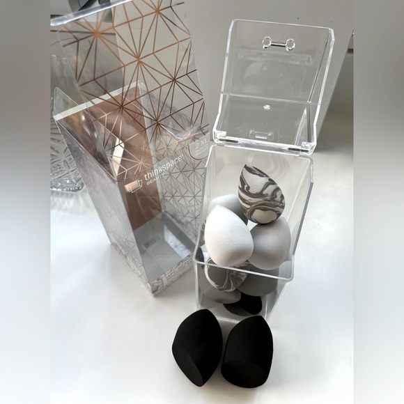 14pc Beauty Blender / sponge set w clear case with lid - Picture 2 of 7